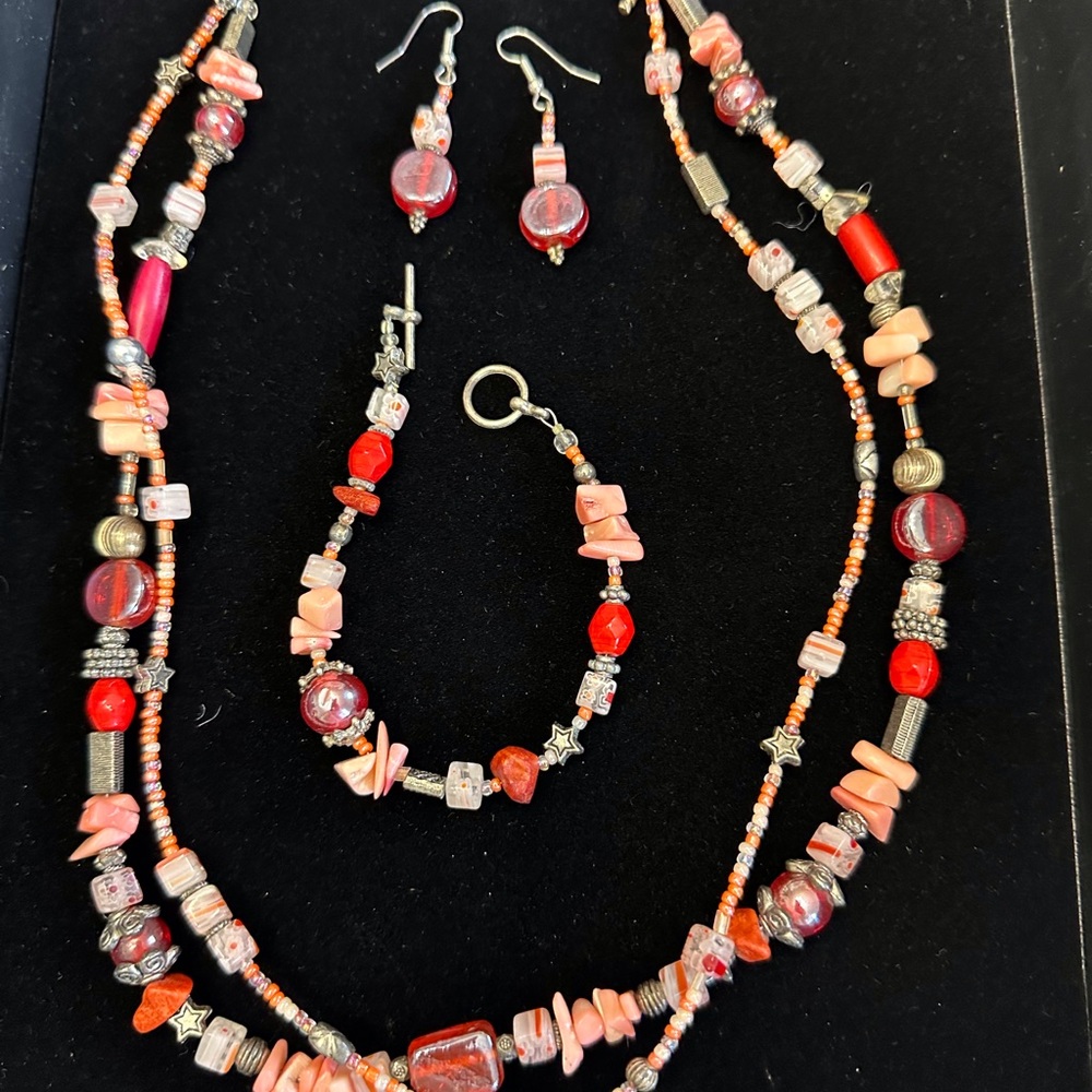 Premier Designs  Necklace, bracelet and earrings SET
